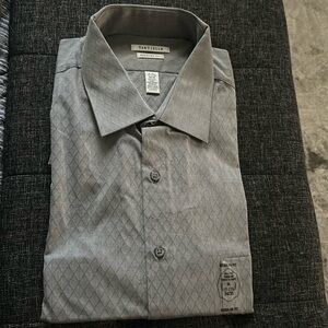 Van Heusen button up